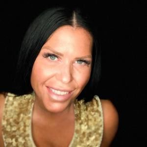 Meet your Posher, Melanie